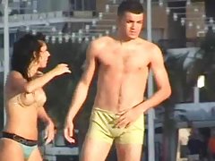πορνό παλιά οι ομοφυλόφιλοι με τους νέους Μαύρο φαλλό στα βυζιά μου