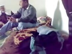 το νέο πορνό Κυρία — η Αμερική δείχνει βυζιά σιλικόνης
